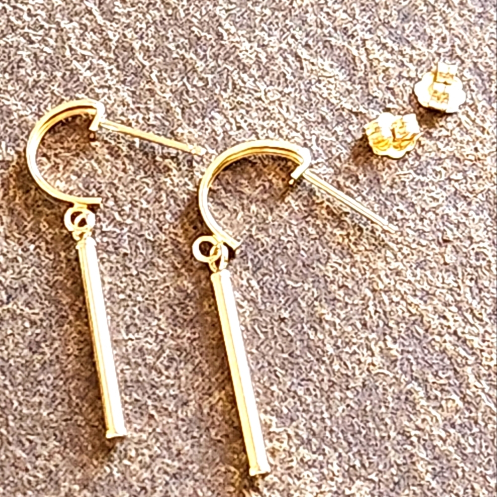 14kt Half Hoop/Dangle Rod Earrings